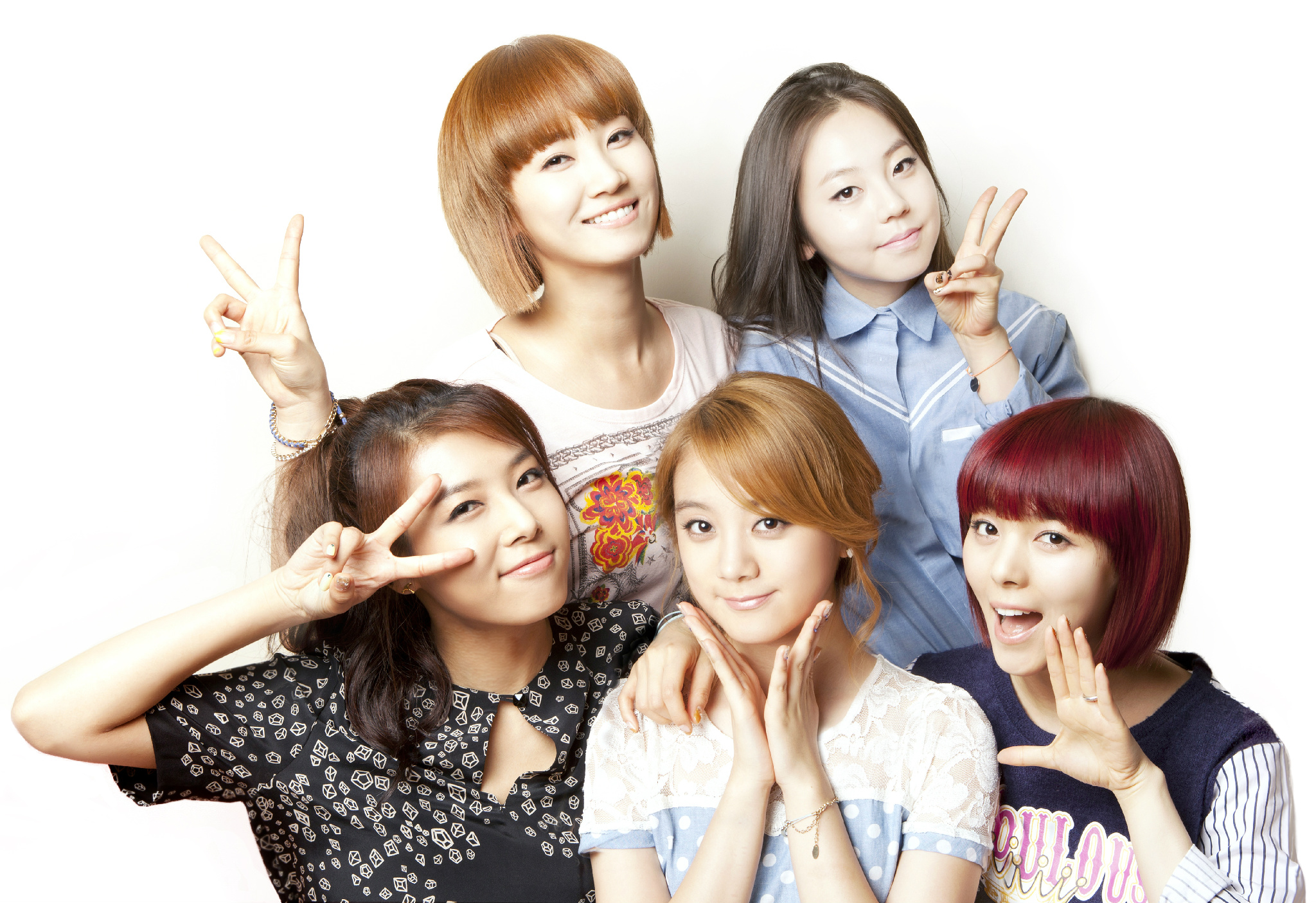 Wonder girls. Группа Wonder girls. Wonder girls и JYP. The Wonders группа. Межнациональные корейские группы.