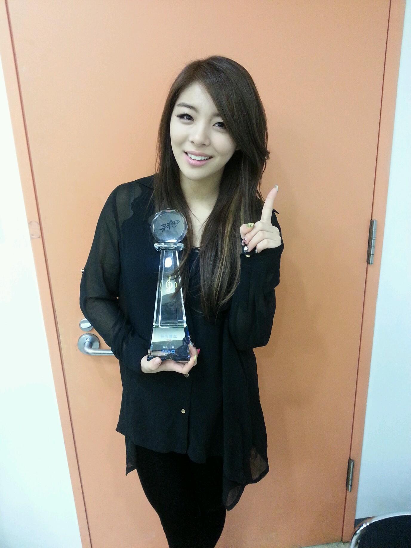 Media 20750 by Ailee.