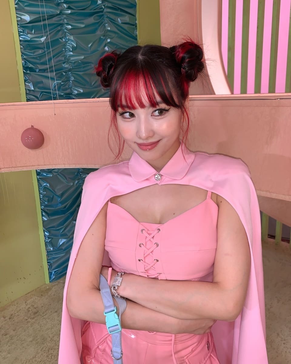 Pink Lamborghini Momo